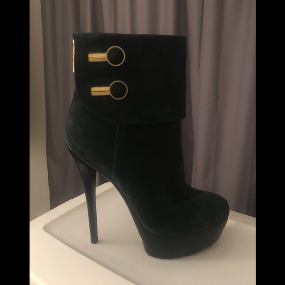 dora platform ankle bootie